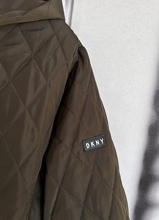 Куртка dkny розмір 4