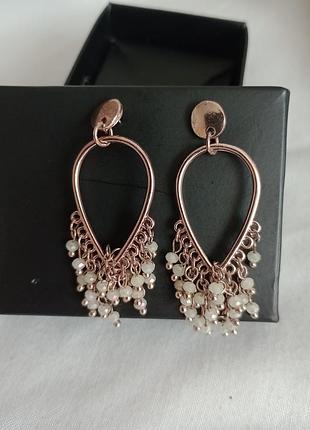 Сережки-кільця з лабрадориту та позолоченого рожевим золотом. сережки-пусети