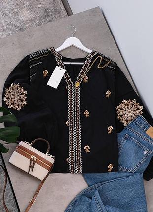 Блуза з вишивкою zara