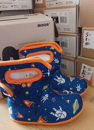Сапожки bogs