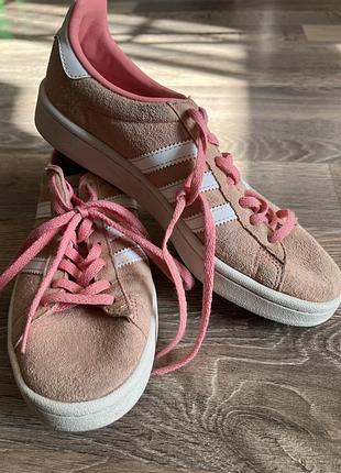 Кеди жіночі adidas рожеві, розмір 38, замша