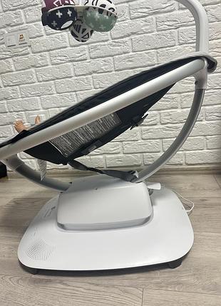 Заколисуючий центр 4moms mamaroo 5.0 5