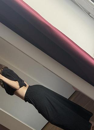 Чорні плісовані брюки палаццо h&m (розмір 170 / 14a+)