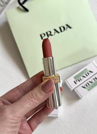 Помада monochrome p60 brick pink