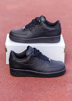 Кросівки чоловічі чорні nike