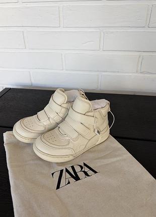 Черевики для дітей zara