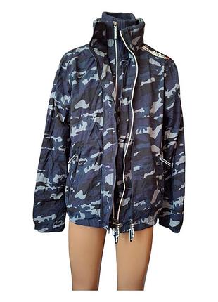 Чоловіча вітровка superdry original windcheater у темно-синьому камуфляжному забарвленні, розмір  medium.