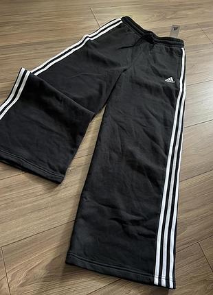 Спортивні штани  adidas флісові чорні