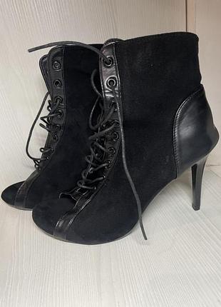 Туфлі, босоніжки хілс (high heels) для танців