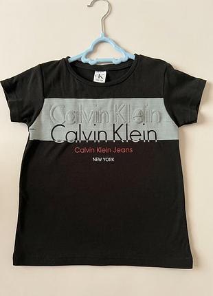 Футболка для хлопчика calvin klein чорна з логотипом 122/128