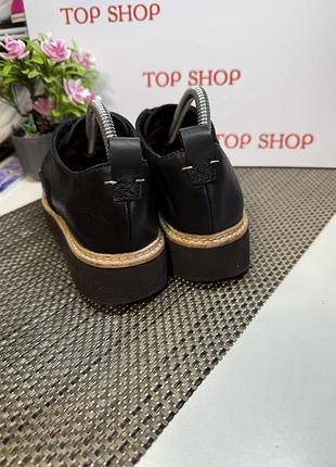 Оригінальні шкіряні туфлі clarks 5