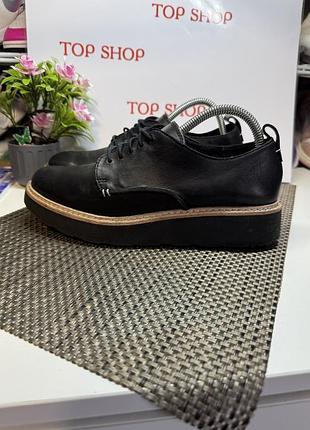 Оригінальні шкіряні туфлі clarks 6