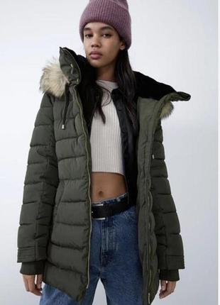 Куртка курточка теплая зима зимняя женская zara с капюшоном капшоном плащ зимний теплый