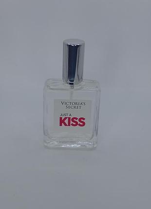 Victoria`s secret just a kiss 35 ml духи женские