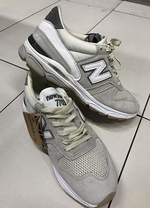 Модель кросівок new balance 770.9 made in england у забарвленні off white/grey.розмір: 41 1/2