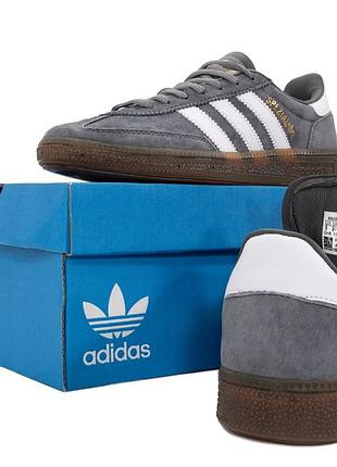 Spezial grey white
