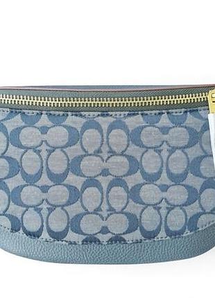 Бананка coach warren belt bag in signature chambray