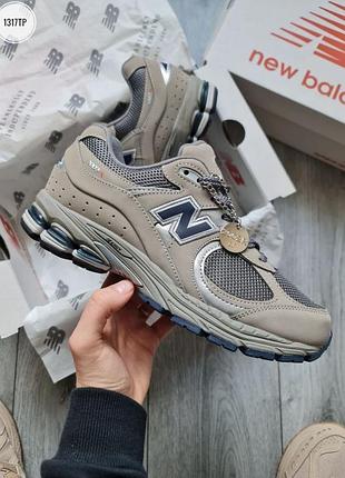 New balance 2002r