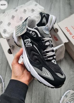 New balance 725 black/white 2