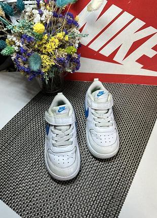 Оригінальні кросівки nike 4