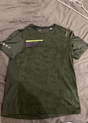 Мужская футболка reebokразмер м