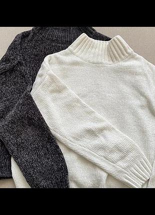Pull a bear 2 светра обидва розмір  s
