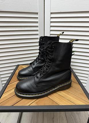 Чоботи dr martens