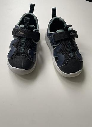 Продам босоніжки clark’s