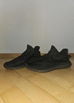 Кроссовки adidas yeezy черные | размер 45 |