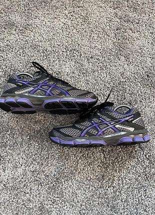 Вінтажні кросівки asics gore tex 38