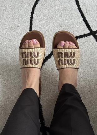 Miu miu raffia slide sandals beige 10