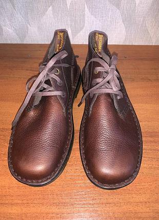 Ботинки dr. martens sussex chukka 2