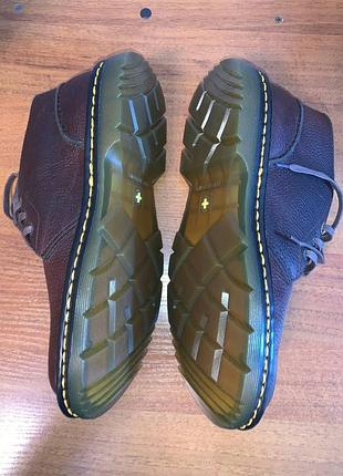 Ботинки dr. martens sussex chukka 4