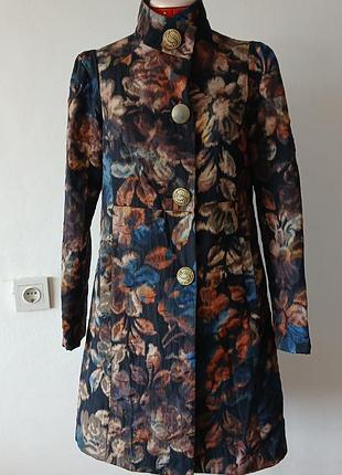 Легенький плащ без підкладки