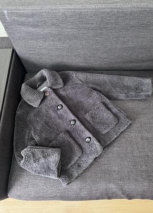 Коричнева мʼяка шубка zara