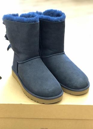 Женские угги средние замшевые с бантами ugg bailey bow ii navy suede