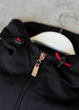 Чоловіча вітровка hugo boss 6