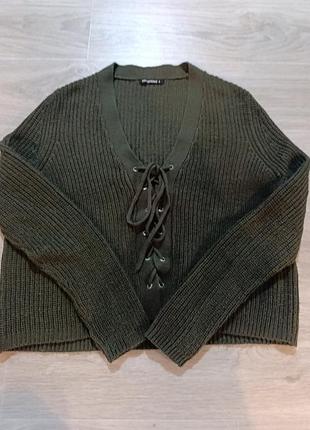 В’язаний светер хакі з шнурівкою на грудях