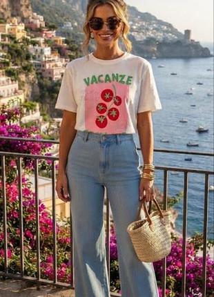 Біла бавовняна футболка sinsay з принтом на сицилійську тематику («vacanze sicilane», томати та написи «mercato di ballarò» та «palermo»