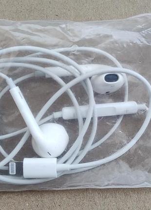 Провідні навушники для iphone з роз'ємом lightning