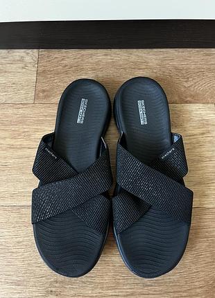 Шлепанцы skechers