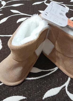 Пинетки (сапожки) теплые на ребенка 3-6 месяцев, фирмы primark