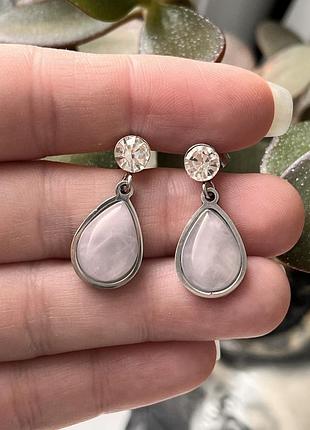 Красивые сережки с розовым кварцем серьги