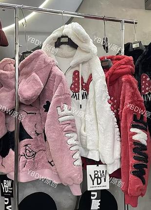 Одяг люкс якості.
