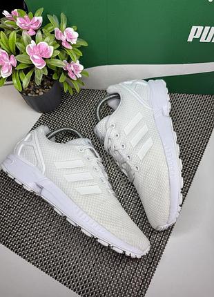 Оригінальні кросівки adidas 3