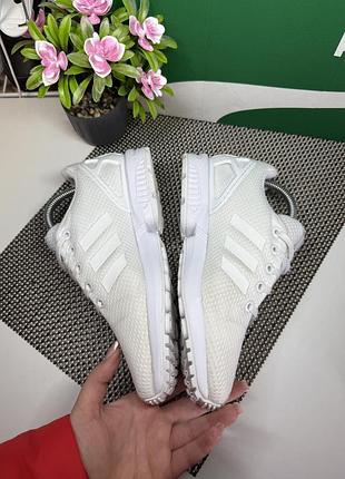 Оригінальні кросівки adidas 5