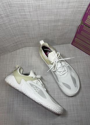 Оригінальні кросівки vivobarefoot
