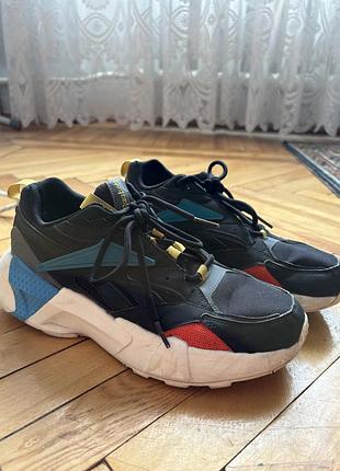 Кросівки жіночі reebok чорні з кольоровим