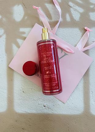 Спрей з шимером apple aphrodisiac victoria’s secret