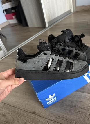 Adidas campus